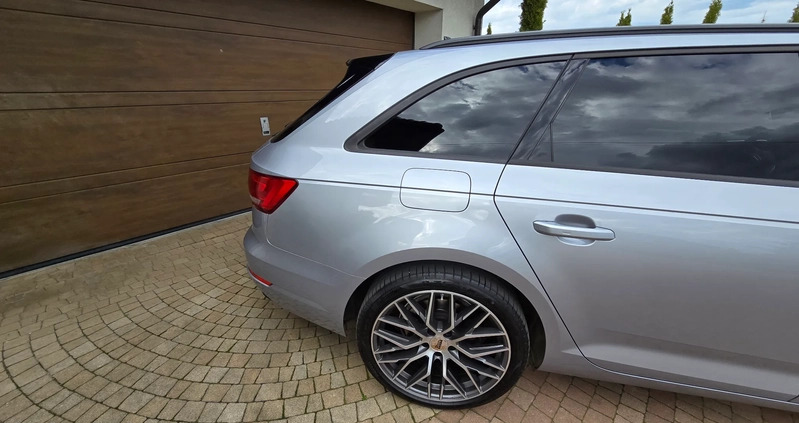Audi A4 cena 84999 przebieg: 110440, rok produkcji 2017 z Łódź małe 704